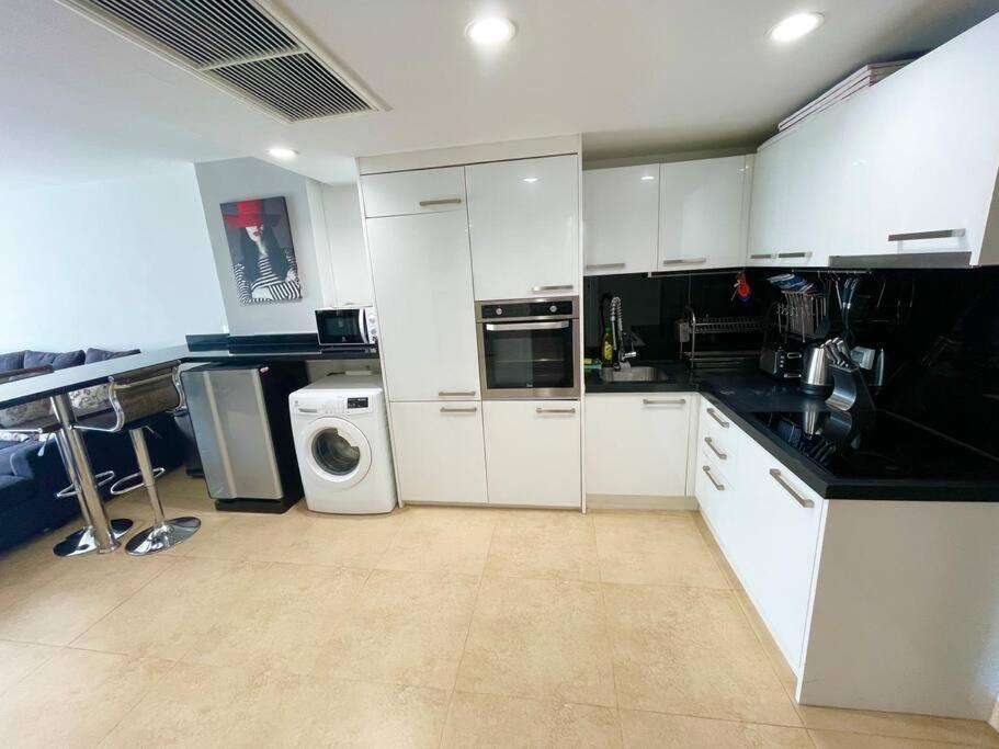 60Sqm Luxury 1 Bed - Pattaya City Centre - Centara Avenue Residences - 704 Ngoại thất bức ảnh